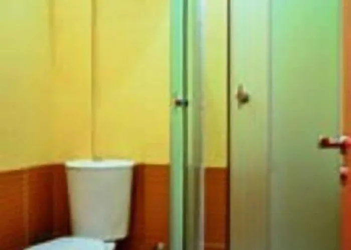 Nobel 3* Тирана