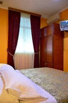 Nobel 3* Тирана